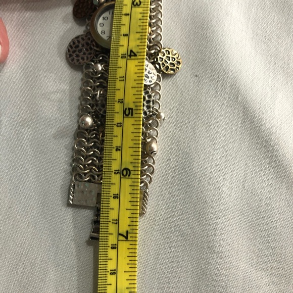 Chico’s Wonderful Chain Watch - Picture 5 of 7